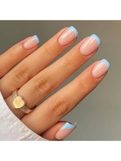 Multicolor  Collar     Embellished   Nail,Hand & Foot Care Short French Tip Nails, Smink Inspiration, Short Acrylic Nails Designs, Oval Nails, Dipped Nails, French Tip Nails, Short Acrylic Nails, Manicure E Pedicure