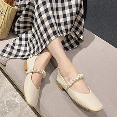 TAVIMART Autumn New Square Toe Women's Mary Jane Shoes Fashion Loafers White Casual Ladies Shallow Low Heel Shoes Zapatos Spring Mary Jane Leather Shoes With Pointed Toe, Beige Flat Leather Shoes For Spring, Spring Beige Flat Leather Shoes, Cream Leather Shoes With Flat Heel For Spring, Casual Pointed Toe Mary Janes For Summer, Casual Mary Janes With Pointed Toe For Summer, Casual Summer Mary Janes With Pointed Toe, Casual Pointed Toe Mary Janes For Spring, Beige Round Toe Ballet Flats For Fall