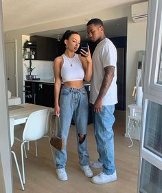 Feed Pictures, Couples Streetwear, Couple Streetwear, Streetwear Couple, Couples Outfits, Couple Matching Outfits, Couple Fits, Streetwear Winter, Couples Outfit