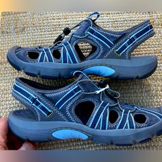 Nwt Clarks Quality, Fit, Style And Comfort-Blue/Gray S7 Clarks Shoes, Fit Style, Blue Gray, Blue Grey, Athletic Shoes, Color Blue, Size 7, Women Shoes, Sandals