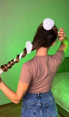 Roll Hair, Cute Bun Hairstyles, How To Roll, Hair Curling Tips, Hoco Hair Styles, Hair Tips Video, Hair Stylies, Hair Up Styles, Hair Ponytail Styles