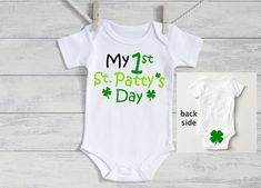 "*CURRENT PROCESSING TIME: 3-6 business days before shipment* Don't let your little one get pinched this St. Patrick's Day! :-) This listing includes a short OR long sleeved \"My 1st st pattys day\" bodysuit-ONLY. Want a PROMO CODE? Make sure to sign up for emails! Please visit here to subscribe: https://mailchi.mp/157ecc4dad66/aboutasprout" Newborn St Patricks Day, St Patrick's Day Outfit, Bodysuit Shirt, Retro Birthday, St. Patricks Day, Night Light Kids, St Patrick Day Shirts, Gender Neutral Baby Clothes, Saint Patrick