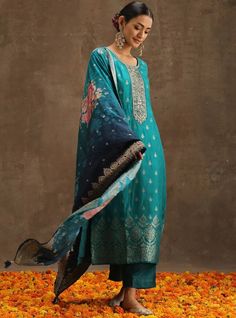 * Teal Green Ethnic Motifs Woven Design Pure Silk Kurta With Trousers & Dupatta Pakistani Salwar Kameez / Indian Wedding Dress / Plus Size Cotton Dress Traditional Indian Wear / Salwar Kameez Dupatta / Kurti Palazzo Set / Hand Embroidery kurta * Green self design Kurta with Trousers with dupatta * Kurta design:- * Floral self design * Straight shape * Regular style * Round neck, three-quarter regular sleeves * 2 pockets zari detail * Calf length with straight hem * Pure silk fabric * Trousers de Unstitched Jamawar Sharara For Festive Occasions, Festive Traditional Wear With Dabka Details, Fitted Jamawar Palazzo Set With Zari Work, Festive Dabka Jamawar Palazzo Set, Fitted Jamawar Palazzo Set With Dupatta, Festive Semi-stitched Salwar Kameez In Jamawar, Festive Semi-stitched Jamawar Salwar Kameez, Festive Unstitched Jamawar Churidar, Traditional Art Silk Festive Dresses