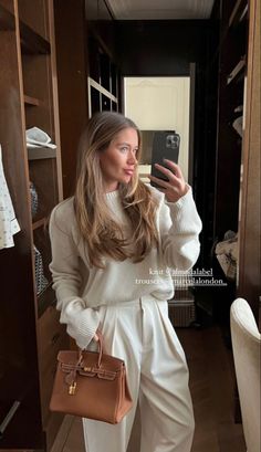 Lora Piana Bag, Chic Parisian Style, Casual Outfit Inspiration, Causal Outfits, Classy Women, Seasonal Fashion, Business Outfits, Street Chic, Luxury Outfits