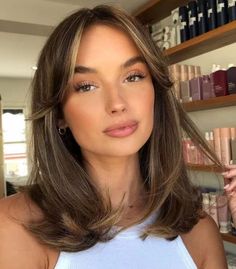 Shoulder Lenght Hair Cuts, Shoulder Haircut, Haircut Selfie, Photo Hijab, Modern Haircuts, Cute Hairstyle, Shoulder Hair, Midlength Haircuts, Shoulder Length Hair Cuts