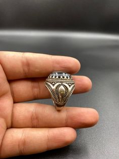 Ethnic Afghani one eye dzi bead silver ring natural agate bead Traditional Silver Agate Jewelry, Traditional Silver Agate Ring, Traditional Silver Ring With Natural Stones, Handmade Silver Agate Ring, Spiritual Agate Rings, Class Rings, One Eye, Agate Ring, Size 10 Rings