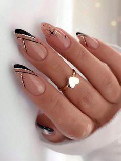 Color: Black Nail Shapes: Almond Type: Color Nails Batteries Included: No Press On Nails Material: ABS Product Measurements in cm : Length Width 2.7-1.84 1.46-8.3 Pink Stiletto Nails, Unghie Sfumate, Valentine Nails, Colorful Nails, Fake Nails With Glue, Makijaż Smokey Eye, White Nail, New Year's Nails, Elegant Nails