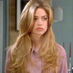 denise richards 70s Hair Long Layered Haircuts, Hair Cuts Before And After Long, Topanga Hair, Culture Outfits, 90s Haircuts, Haircut Inspo, Blowout Hair, Denise Richards, 90s Hairstyles