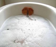 Once a week for 20 minutes, sit in a hot bath that contains a handful of Epsom or sea salts, 10 drops of lavender essential oil, and a half cup of baking soda. This combo draws out toxins, lowers stress-related hormones, and balances your pH levels. Autogenic Training, Clean Colon, Ph Levels, This Is Your Life, Colon Cleanse, All I Ever Wanted, Homemade Beauty Products