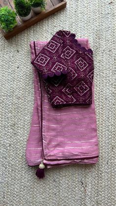 Onion Colour Saree, Onion Colour, Saree With Contrast Blouse, Chiffon Sarees, Cotton Saree Designs