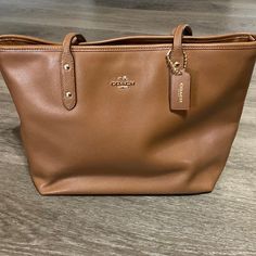 Excellent Condition Coach Handbag. I Only Used This Bag A Few Times. No Marks, Scratches Or Rips/Tears. Like Brand New. Any Questions Pls Let Me Know. Same Day Shipping If Ordered By 3pm! Daily Use Pouch Bags With Branded Hardware, Daily Use Coach Pouch Bag, Coach Satchel With Large Capacity For Everyday Use, Coach Pouch Bag For Everyday Use, Coach Everyday Tote Satchel, Everyday Coach Tote Satchel, Everyday Coach Satchel Bag, Everyday Coach Shoulder Bag, Coach Everyday Bag With Gold-tone Hardware