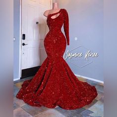 Fitted Red Sequined Red Long Sleeve Prom Dress, Red Sweet 16 Dresses, Evening Gown Plus Size, 8th Grade Prom Dresses, Prom Dresses Long Sleeve, Red Prom Dress Long, Party Wear Gowns, Light Blue Prom Dress, Gorgeous Prom Dresses