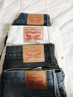 Levis Aesthetic Outfit, Levis Aesthetic, Wardrobe Necessities, Denim Inspiration, Recycle Jeans, Tim Mcgraw, Original Clothes, Pants And Leggings, Oui Oui