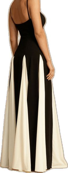 Fitted Black Maxi Dress With Full Skirt, Black Fitted Maxi Dress With Full Skirt, Chic Formal Maxi Dress With Full Skirt, Elegant Black Maxi Dress With Full Skirt, Elegant Formal Lined Maxi Dress, Elegant Formal Maxi Dress With Lining, Elegant Lined Maxi Dress For Formal Occasions, Elegant Black Lined Maxi Dress, Elegant Lined Black Maxi Dress