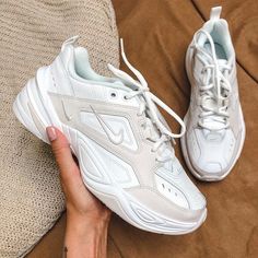 Slingback Chanel, Sweatshirts Nike, Shoes Board, Nike M2k, Sports Shoes Outfit, Shoes Outfit Fashion, Baskets Nike, Hype Shoes, Aesthetic Shoes