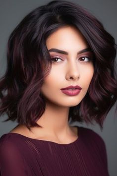 Brunette Burgundy Highlights, Dark Brown And Mahogany Hair, Burgundy Hair Color Ideas For Brunettes, Hair Color Plum Burgundy, Red To Dark Brown Hair, Burgundy Medium Hair, Chocolate Burgundy Hair Color, Dark Brown Hair With Mahogany Highlights, Chocolate Red Hair Color Burgundy