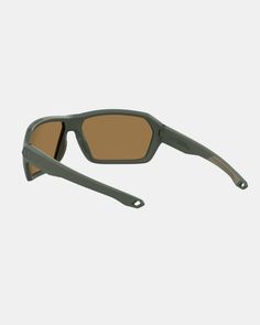 Military Gear Tactical, Sports Eyewear, Military Gear, Photo Pose, Laser Etching, Under Armour Men, Polarized Lenses, Polarized Sunglasses, Oakley Sunglasses