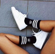 white Adidas Socks Outfit, Sports Socks Outfit, Rose Gold Adidas, Adidas Socks, Nike Socks, Adidas Originals Superstar, Adidas Outfit, Adidas Superstar Sneaker