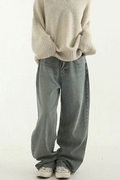 Grey And Black Outfits Casual, Korean Grey Sweatpants Outfit, Acubi Fits Winter, Fits For New York, Cute Baggy Outfits For School, Baggy Winter Fits, Comfortable Outfits Aesthetic, Baggy Outfit Winter, Acubi Fall Outfits