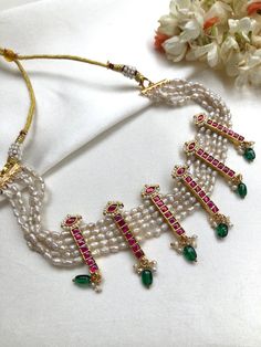 Traditional Beaded Pearl Necklace For Diwali, Pusala Haram, Diwali Pearl Necklaces With Stone Work, Traditional Festive Pearl Choker Necklace, Traditional Green Pearl Necklace With Polished Beads, Traditional Green Pearl Necklace, Rani Har, Thali Chain, Vintage Indian Jewelry