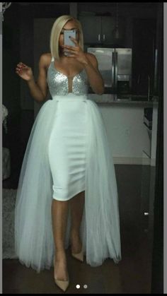 Tips for Choosing a Stunning Bridal Shower Outfit African Bridesmaid Dresses, Dinner Gowns, Lace Dress Styles, Afrikaanse Mode, African Wedding Dress, African Lace Dresses, Ceremony Dresses, White Prom Dress, Bridesmaid Dresses Prom