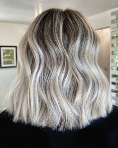 Silver Bronde Balayage Lob Blonde Foliage, Silvery Blonde Hair, Darker Blonde, Redken Blonde, Cold Blonde, Straight Hair Highlights, White Blonde Highlights, Ice Blonde Hair, Grey Blonde Hair