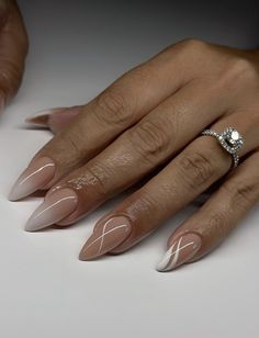 Almond Press On Nails, Fake Nails Long, Classy Nail Designs, Nagel Tips, Easy Nails, French Acrylic Nails, Almond Nails Designs, Oval Nails