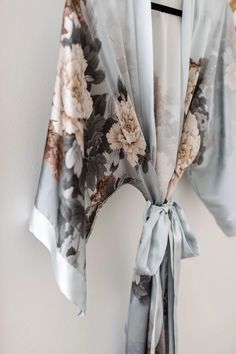 Every day is a little more beautiful in this sophisticated, Keina women's floral silk robe from KIM+ONO! Get this robe to add a little luxury to your day. Silk Loungewear, Short Kimono Robe, Silk Robe Long, Bridesmaid Kimono, Open Kimono, Silk Kimono Robe, Kimono Duster, Kimono Pattern, Kimono Wrap