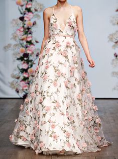 runwayandbeauty: Ida Sjöstedt, Stockholm Spring... | Style is Viral Floral Prom Dresses, 파티 드레스, Affordable Prom Dresses, Dream Dresses, فستان سهرة, Professional Dresses, Dress Inspiration