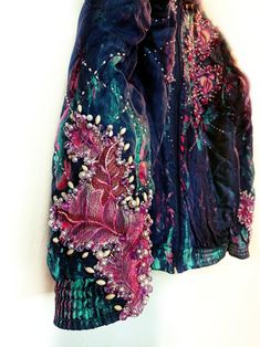 Jacket Upcycle, Beaded Jacket, Catwalk Fashion, Stage Costume, Jacket Outfit, Fashion Painting, Upcycle Clothes, Fashion Sewing