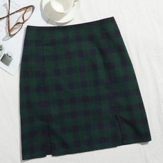 Green Plaid Skirt From Shein New In Bag Never Worn Size 2x But Fits Like A 1x Plaid Skirt Green, Pink Plaid Skirt, Green Plaid Skirt, Plaid Skirt Set, Shein Skirts, Hogwarts Dr, Mini Wrap Skirt, Fit And Flare Skirt, Draped Skirt