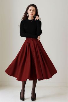 Outfits For A Wedding Guest Winter, Warm Skirts For Winter, Fall Thanksgiving Outfits For Women, Vintage Inspired Fall Outfits, Christmas Modest Outfits, Brown Winter Skirt, Autumn Outfits Skirts, Romantic Feminine Style Outfits