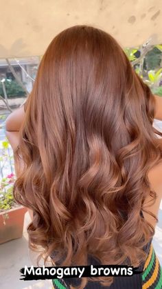 Mahogany Blonde Hair Color, Light Mahogany Brown Hair, Mahogany Brown Balayage, Light Mahogany Hair Color, Light Brown Copper Hair Color, Brown Copper Balayage, Strawberry Brunette Hair, Mahogany Balayage, Mahogany Hair Color