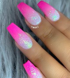 Nails Hot Pink And Purple, Nails For Vegas Trip Glitter, Color Fade Nails, Pretty Nail Art Designs Summer, Ombre Spring Nails, Sparkly Summer Nails, Barbie Nail Ideas, Unghie Sfumate, Color For Nails