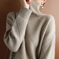 Chique Outfit, Sweater Streetwear, Cashmere Sweater Women, Ladies Turtleneck Sweaters, Winter Cardigan, Cashmere Turtleneck, Wool Turtleneck, Womens Turtleneck, Collars For Women