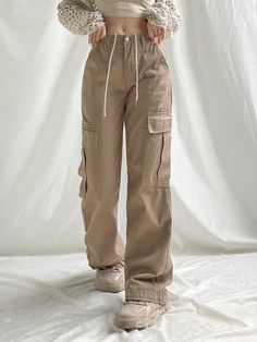 Brand Name: YIKUOStyle: CasualAge: Ages 35-45 Years OldOrigin: Mainland ChinaCN: FujianWaist Type: HIGHElasticity: Non StrechFabric Type: BroadclothPattern Type: SolidPant Style: Cargo PantsMaterial: PolyesterFit Type: RegularLength: Full LengthSeason: All seasonPlace Of Origin: China (Mainland)Closure Type: Button FlyGender: WOMENFront Style: Flat High Waist Baggy Jeans, Fall Outfits Y2k, Casual Cargo Pants, Khaki Cargo Pants, Baggy Cargo Pants, Oversized Streetwear, Womens Khakis, Streetwear Casual, Straight Trousers