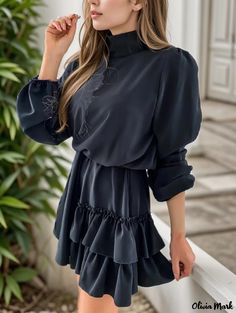 Olivia Mark - Loose-fit, Long-sleeve Solid Color Dress with Ruffled Hem