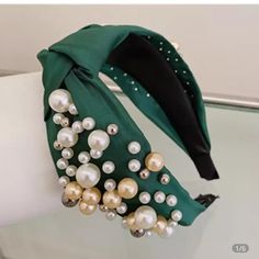 Emerald Green Pearl Bead Band Christmas Hair Accessories, Christmas Party Dress, Christmas Hair, Pearl Headband, Hair Hoops, Christmas Hoodies, Pearl Hair, Knot Headband, Top Knot