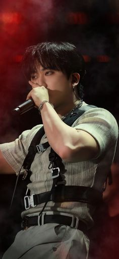 Changbin Biceps, K Wallpaper, Best Rapper, Boyfriend Pictures, Lee Know