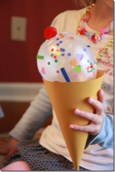 Ice cream party game: Catch the ice cream balloon in the cone- great simple, quick activity to add to our class birthday parties!  I've been looking for something like this! Ice Cream Party Games, Preschool January, Ice Cream Balloons, Dream Classroom, Shopkins Party, Crafts Holiday, Preschool Craft