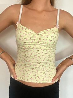 ⚡Buy 2024 Yellow Floral Ruched Crop Top Yellow S under $18.00 in Tops&Tees at AnotherChill.com Online. Style: Casual/Street/Y2K/Sexy/Sweet/Vintage/Cute. Fabric Content: Polyester, Spandex. Fit Type: Slim fit. Neckline: V Neck. Sleeve Length: Sleeveless. ✓2024 S/S OUTFITS. Check reviews and buy Yellow Floral Ruched Crop Top today. Yellow Y2k, Yellow Floral Top, Ruched Crop Top, Jeans Outfit Winter, Street Y2k, Jeans Outfit Summer, Crop Top Dress, Ruffle Crop Top, Floral Outfit