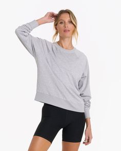 Constructed in luxe-to-the-touch recycled materials with performance technology, this classic, cropped pullover just might be the softest workout-to-weekend staple you’ll ever wear. Great for training, traveling, hiking, running and lounging. | Vuori Long-Sleeve Halo Crew Neck Shirt | Pale Grey Heather | Large Vuori makes premium performance apparel inspired by the active Coastal California lifestyle; an integration of fitness, surf, sport, and art. Breaking down the boundaries of traditional ac Solid Color Athleisure Sweats For Everyday, Everyday Solid Color Athleisure Sweats, Athleisure Sweats For Everyday, Workout Tops With Ribbed Waistband And Relaxed Fit, Heather Grey Athleisure Sweatshirt, Solid Color Athleisure Sweatshirt For Everyday, Solid Color Relaxed Fit Activewear For Everyday, Athleisure Solid Color Sweatshirt For Everyday, Solid Athleisure Sweatshirt For Everyday