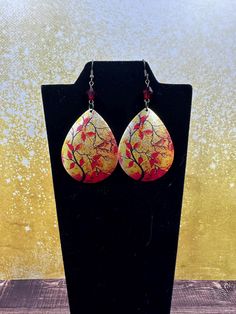 Tear drop dangle earrings with red leaves that will sure stand out in the sun! Red Leaves, Drop Dangle Earrings, Etsy Earrings Dangle, Tear Drop, Elk, Jewelry Earrings Dangle, The Sun, Dangle Drop Earrings, Dangle Earrings