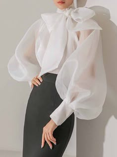 Elegant Plain Bow Long Sleeve Blouse Korean Shirt, Lantern Sleeved Blouses, High Neck Blouse, Bow Tie Collar, Elegant Blouses, Moda Vintage, Fashion Korean, Lantern Sleeve