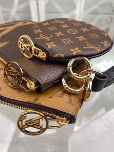 Charm Fashion Lu-Vi bags - 17715 A+ Excellent Quality copies; Contact us if you've any questions in your mind. Fake Louis Vuitton, Fan Fashion, Vuitton Bag, Womens Purses, Cowhide Leather, Evening Bags, Mini Bag, Louis Vuitton Monogram, Louis Vuitton Bag