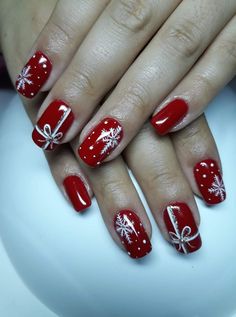 Kutek Disney, Manicure Nail Designs, Cute Christmas Nails, Pretty Nail Art Designs, Nail Designs Glitter