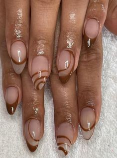 Short Nails Transparent, Brown Accent Nails, Brown Lines Nails, Nails For Brown Hands, Brown Line Nails, Simple Nail Designs On Natural Nails, Thanksgiving Nail Inspo Short, Nursing Nails Designs, Subtle Thanksgiving Nails