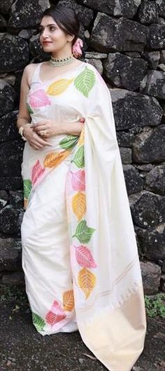 White and Off White color Saree in Banarasi Silk fabric with Weaving, Zari work White Color Saree, Party Wear Traditional, Zari Work, Traditional Sarees, Party Wear Sarees, Off White Color, Blouse Length, White Style, Petticoat