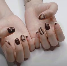 Pin de Pitchayanin Lerdchahapan en Nail Manicura de uñas, Estilos de uñas pintadas, Uñas de Nail Art Simple Untuk Kulit Sawo Matang, Anatomy Nails, Contoh Nail Art, Nail Art Coklat, Nail Art Kuku Pendek, Nails Captions For Instagram, Nail Art Brown, Bali Nails, Nail Art Motif