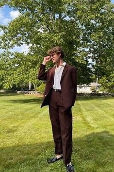 Dark Brown Tuxedo, Guys Prom Outfit, Brown Blazer Outfit, Brown Tuxedo, Fits For Guys, Man Blazer, Groom Tuxedo, Lapel Blazer